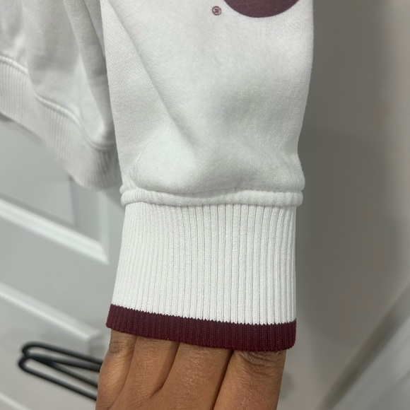 H&M Harvard White and Burgundy Crewneck Sweater - Picture 6 of 8